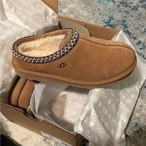 UGG TASMAN YOUTH 6 WOMEN 8